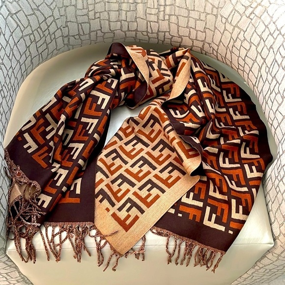 Fendi Beautiful Scarves - Picture 1 of 6